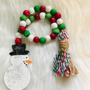 Farmhouse Christmas wood bead garland, tiered tray decor